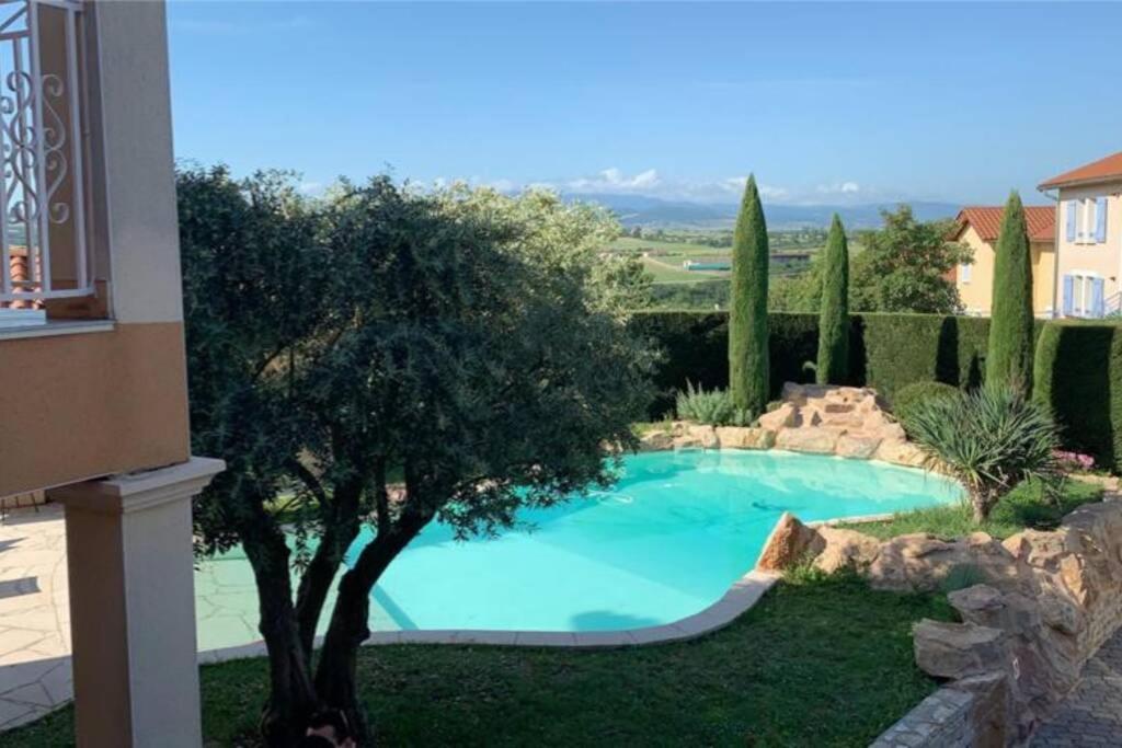 Villa Des Oliviers Avec Piscine Chassagny Экстерьер фото